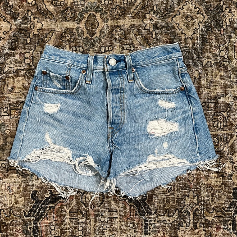 Levi’s 501 Original Distressed Denim Women Shorts